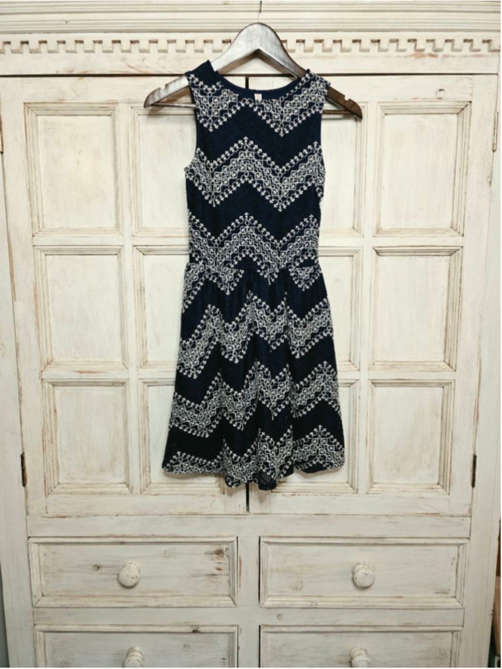 Embroidered Navy White Sleeveless Dress XS by Xhilaration Office Business Casual
